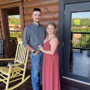 Meet your Posher, Claudia